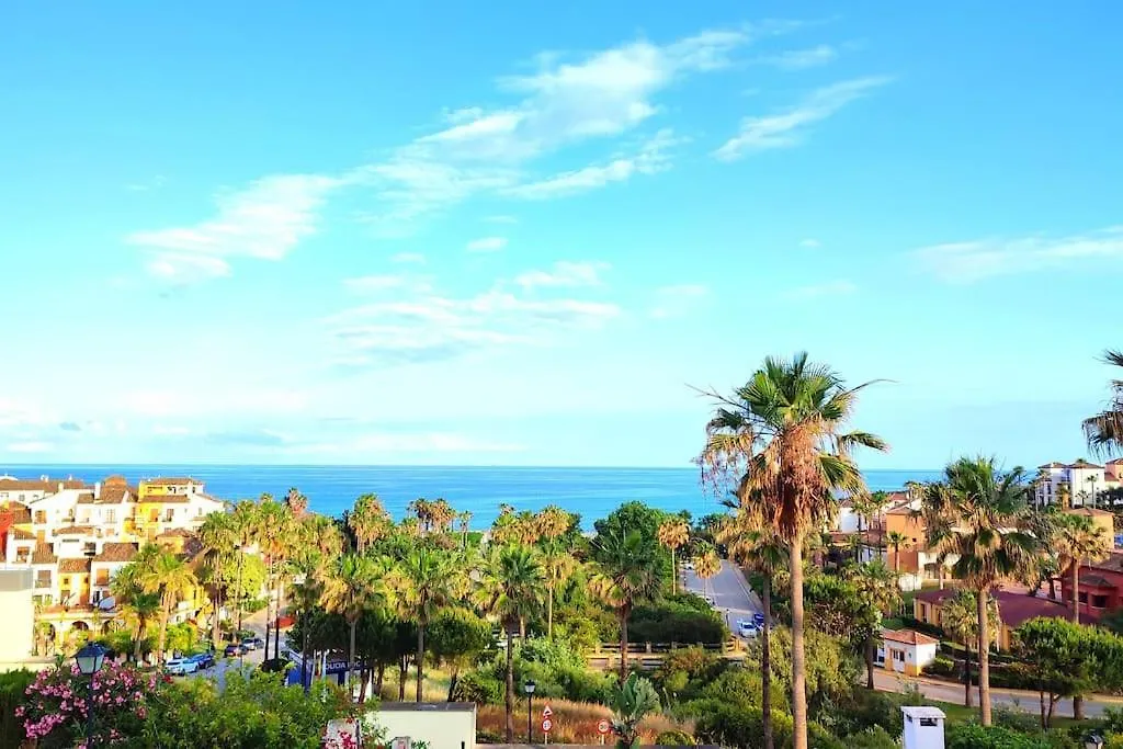 Urb Costamar. 2 Min To Beach Alcaidesa Appartement